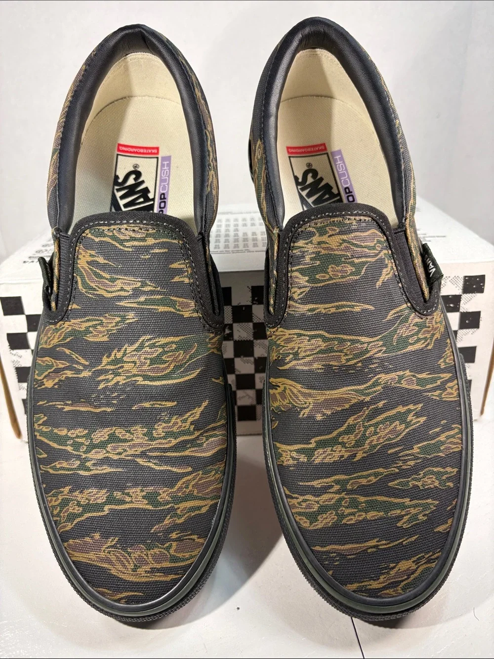 NWT Vans Skate Slip-Ons in Tiger Camo Olive/Black Men’s 10